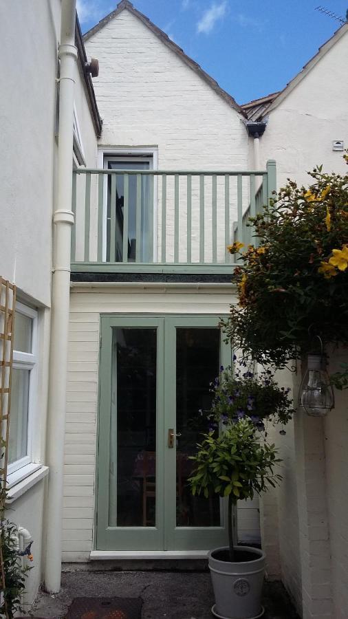 Aroha Bed & Breakfast Glastonbury Exterior photo